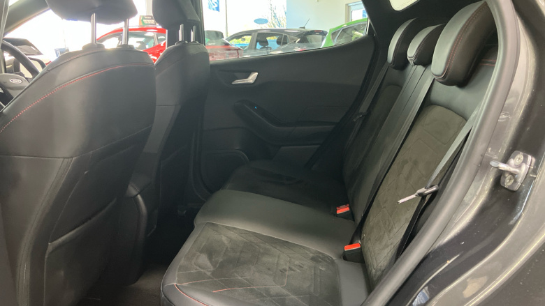 Ford Fiesta 1.0 EcoBoost Hybrid mHEV 125 ST-Line Vignale 5dr Petrol Hatchback